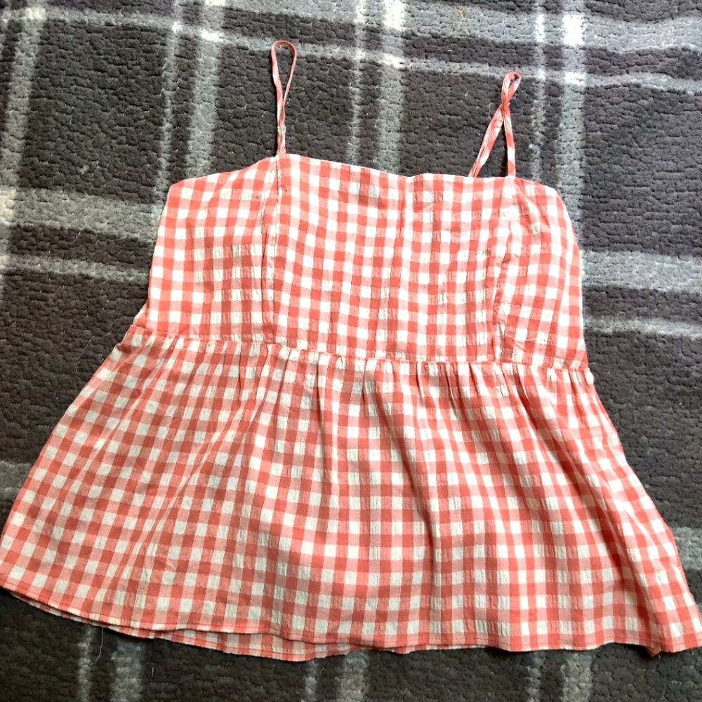 5/25$ WILD FABLE large coral gingham top size large